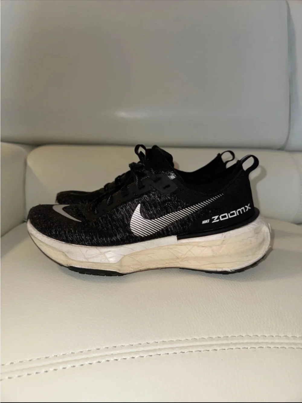 NIKE ZOOMX WOMEN’S RUNNING SNEAKER